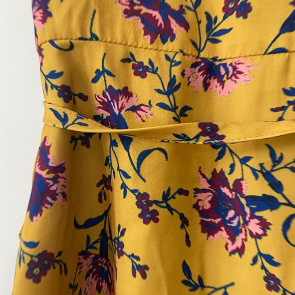 Modcloth Top Women's Size Small Yellow Chic Sophistication Floral Sleeveless Top - Picture 10 of 12